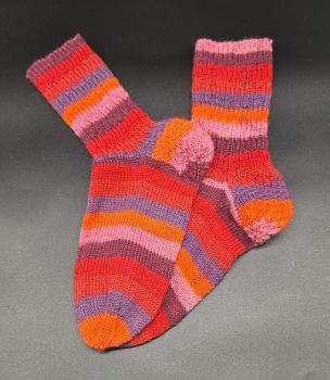 Handgestrickte Socken Größe 32 - 33